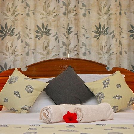 Appartement Saria Self Catering à Anse Volbert Village Extérieur photo